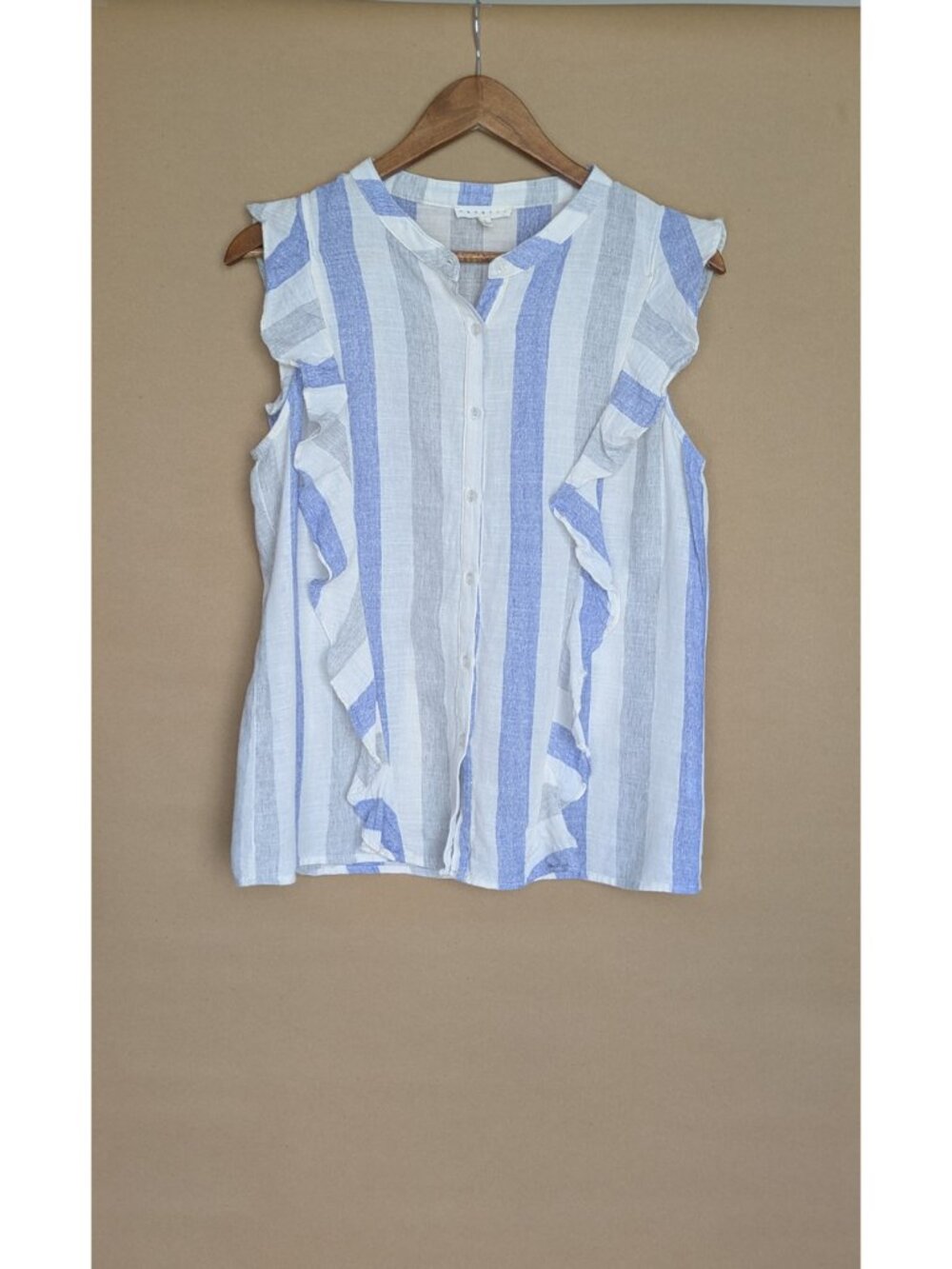 Promesa Blue Sleeveless Button-Up